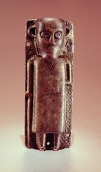 Figura de un eclesiástico, Aghaboe, Condado de Laois